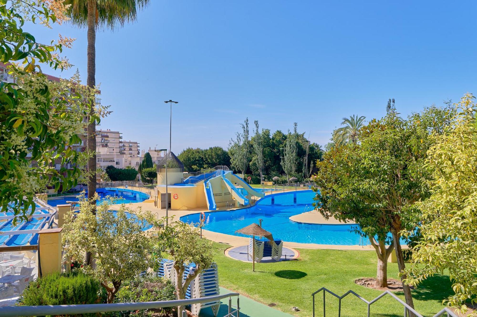 Year Pool - Piscina Todo El Ano Minerva Nature Boutique *